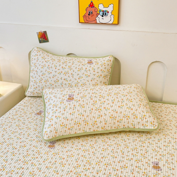 91家纺网 家纺一手货源 找家纺 梵朴 2025新款A类棉加绒一面纯棉一面宝宝婴儿牛奶绒双面可用床盖单品学生床垫炕盖 花园好友熊