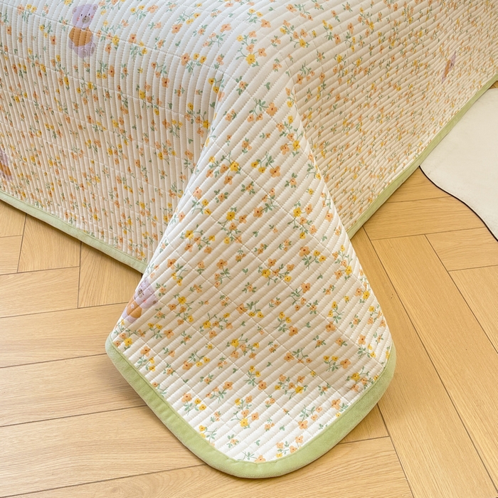 91家纺网 家纺一手货源 找家纺 梵朴 2025新款A类棉加绒一面纯棉一面宝宝婴儿牛奶绒双面可用床盖单品学生床垫炕盖 花园好友熊