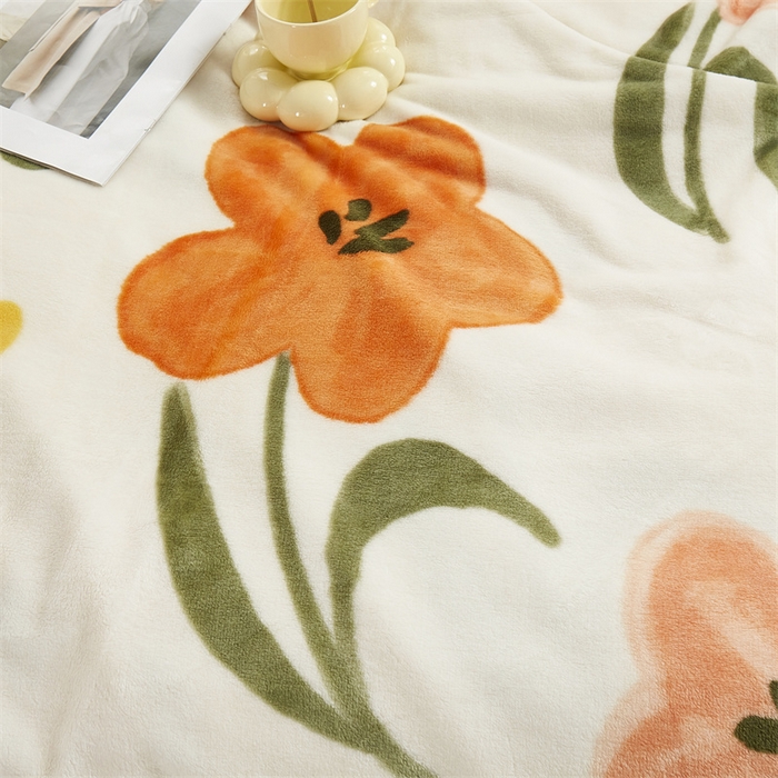 91家纺网 家纺一手货源 找家纺 悦织湾家纺 2025新款仿兔毛绒托斯仿兔毛绒毛毯纯色印花牛奶绒休闲盖毯午睡小毯子 春风里（桔色）