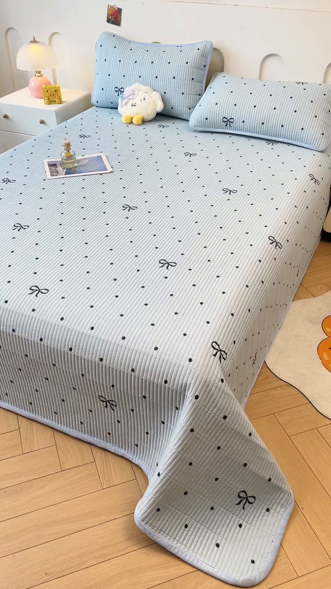 91家纺网 家纺一手货源 找家纺 梵朴 2025新款A类棉加绒一面纯棉一面宝宝婴儿牛奶绒双面可用床盖单品学生床垫炕盖 波点蝴蝶结
