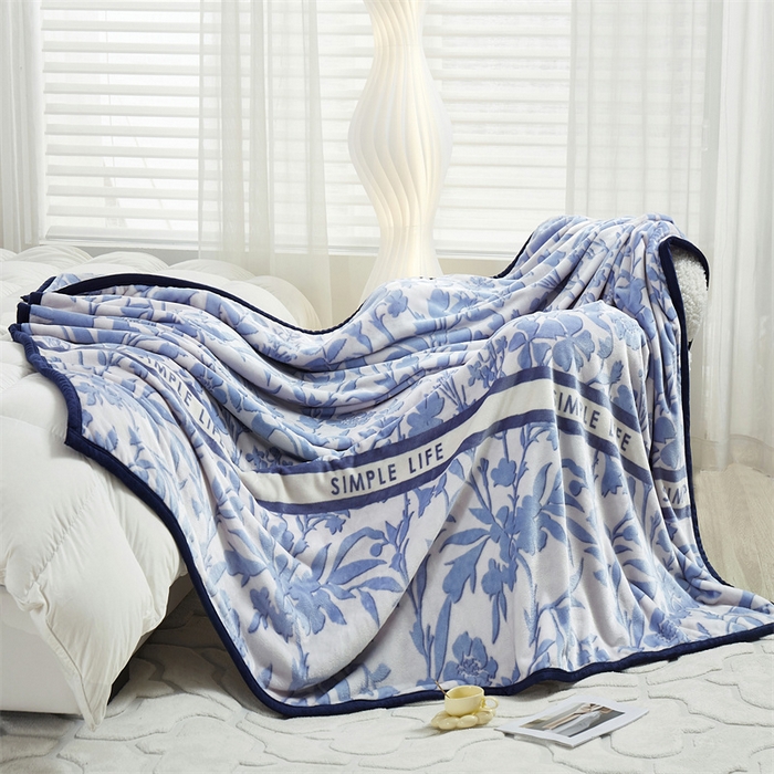 91家纺网 家纺一手货源 找家纺 悦织湾家纺 2025新款仿兔毛绒托斯仿兔毛绒毛毯纯色印花牛奶绒休闲盖毯午睡小毯子 蓝色妖姬