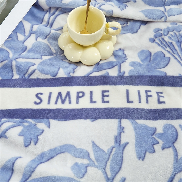 91家纺网 家纺一手货源 找家纺 悦织湾家纺 2025新款仿兔毛绒托斯仿兔毛绒毛毯纯色印花牛奶绒休闲盖毯午睡小毯子 蓝色妖姬