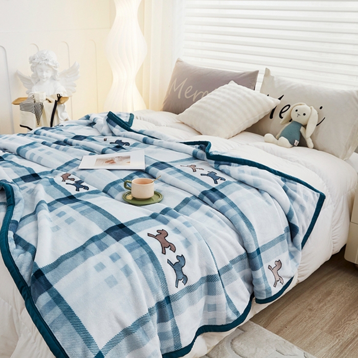 91家纺网 家纺一手货源 找家纺 悦织湾家纺 2025新款仿兔毛绒托斯仿兔毛绒毛毯纯色印花牛奶绒休闲盖毯午睡小毯子 莫兰迪小马