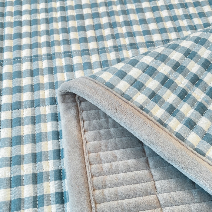 91家纺网 家纺一手货源 找家纺 梵朴 2025新款A类棉加绒一面纯棉一面宝宝婴儿牛奶绒双面可用床盖单品学生床垫炕盖 暖绒蓝小格