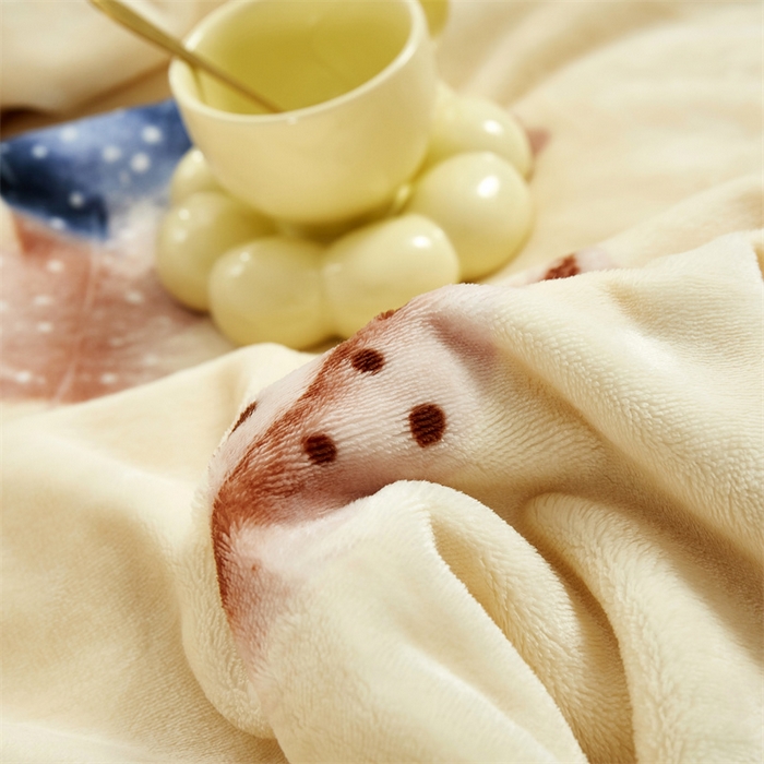 91家纺网 家纺一手货源 找家纺 悦织湾家纺 2025新款仿兔毛绒托斯仿兔毛绒毛毯纯色印花牛奶绒休闲盖毯午睡小毯子 轻舞飞扬