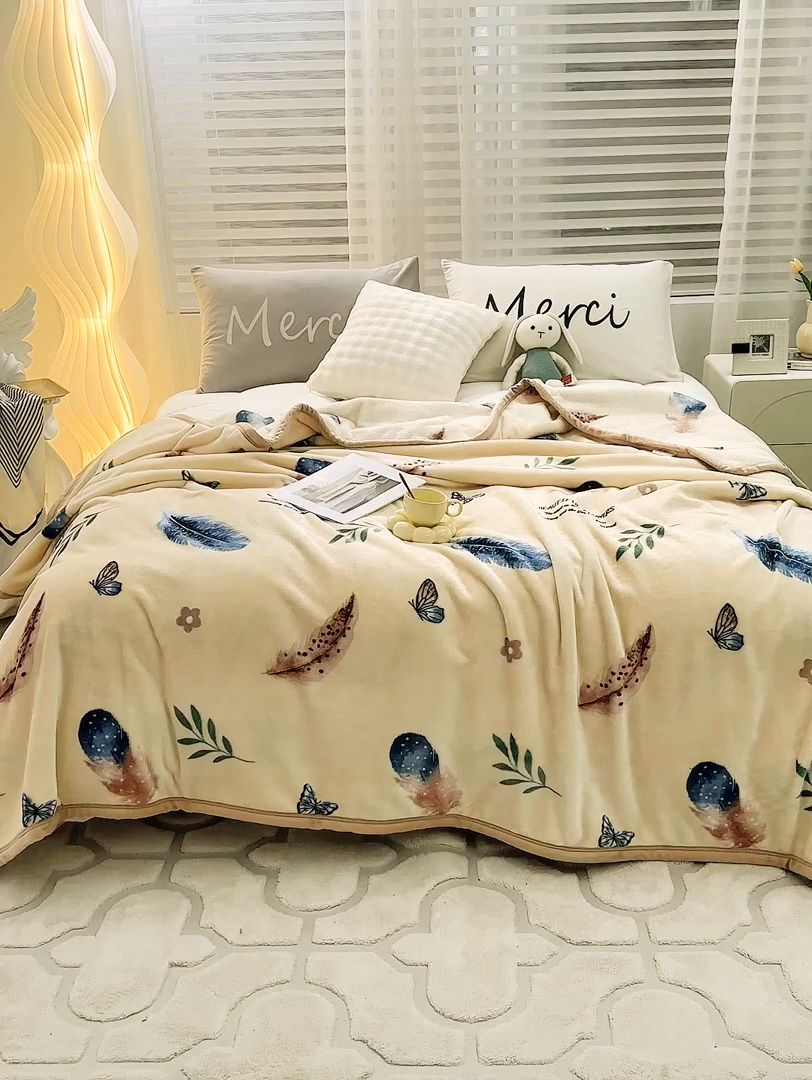 91家纺网 家纺一手货源 找家纺 悦织湾家纺 2025新款仿兔毛绒托斯仿兔毛绒毛毯纯色印花牛奶绒休闲盖毯午睡小毯子 轻舞飞扬