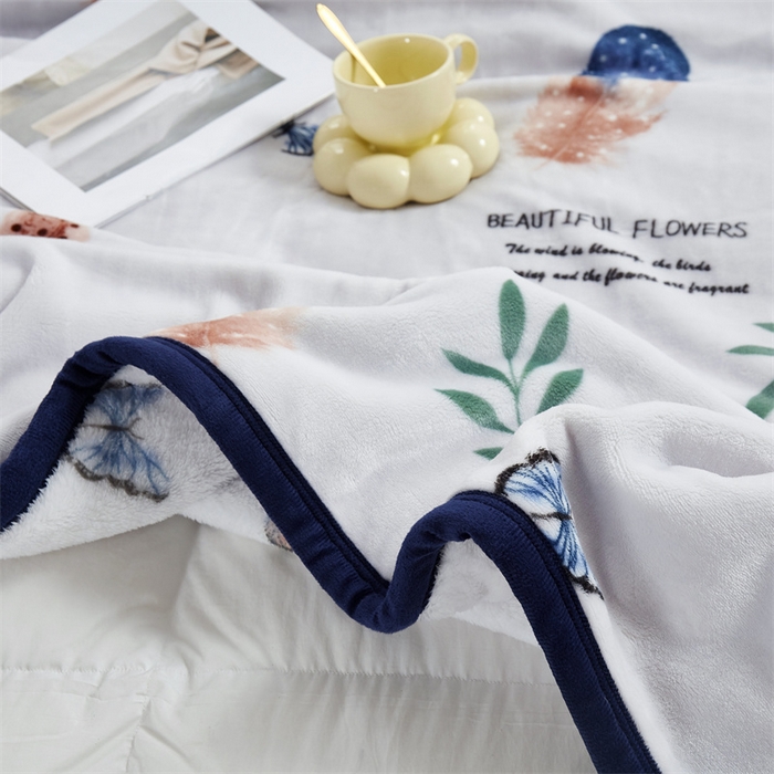 91家纺网 家纺一手货源 找家纺 悦织湾家纺 2025新款仿兔毛绒托斯仿兔毛绒毛毯纯色印花牛奶绒休闲盖毯午睡小毯子 轻舞飞扬白