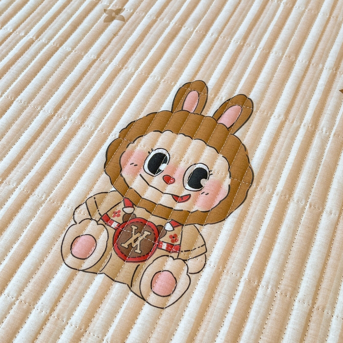 91家纺网 家纺一手货源 找家纺 梵朴 2025新款A类棉加绒一面纯棉一面宝宝婴儿牛奶绒双面可用床盖单品学生床垫炕盖 潮流玩偶