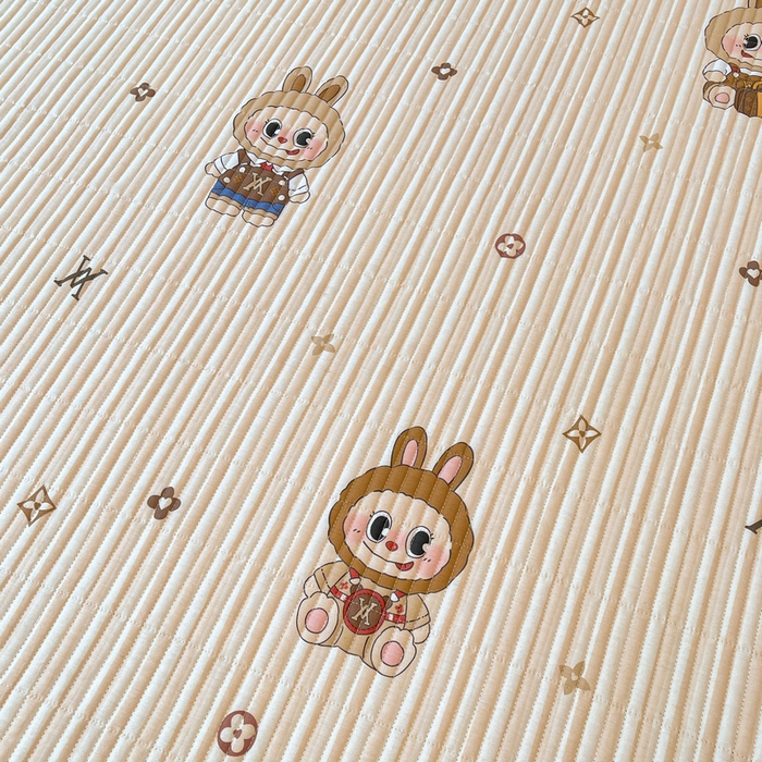 91家纺网 家纺一手货源 找家纺 梵朴 2025新款A类棉加绒一面纯棉一面宝宝婴儿牛奶绒双面可用床盖单品学生床垫炕盖 潮流玩偶