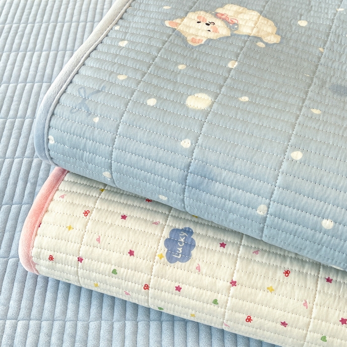 91家纺网 家纺一手货源 找家纺 梵朴 2025新款A类棉加绒一面纯棉一面宝宝婴儿牛奶绒双面可用床盖单品学生床垫炕盖 组合图仅供展示不可下单