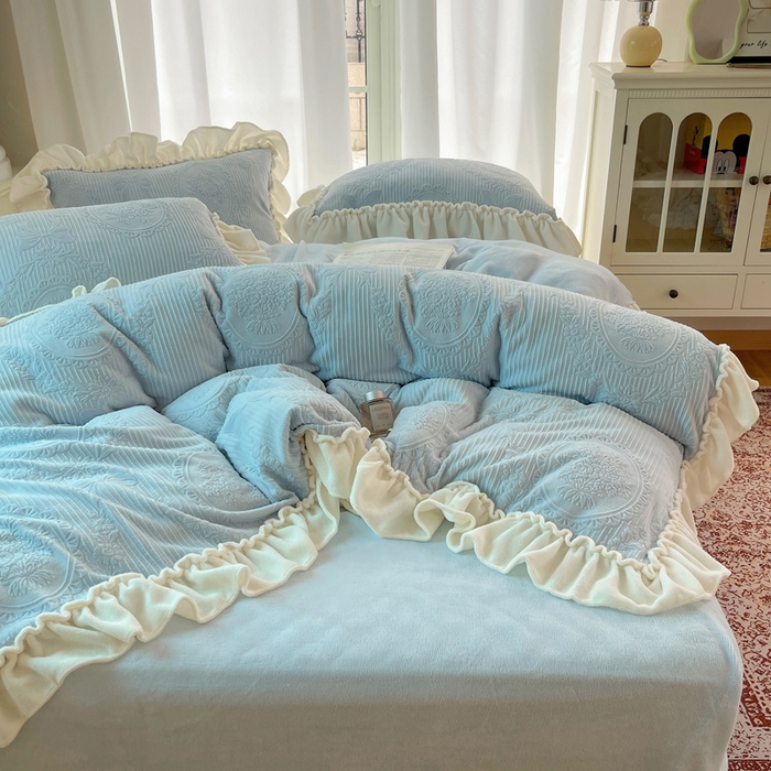 91家纺网 家纺一手货源 找家纺 （总）六巷胡同 2025新款轻法式公主蝴蝶结提花牛奶绒四件套-风格一