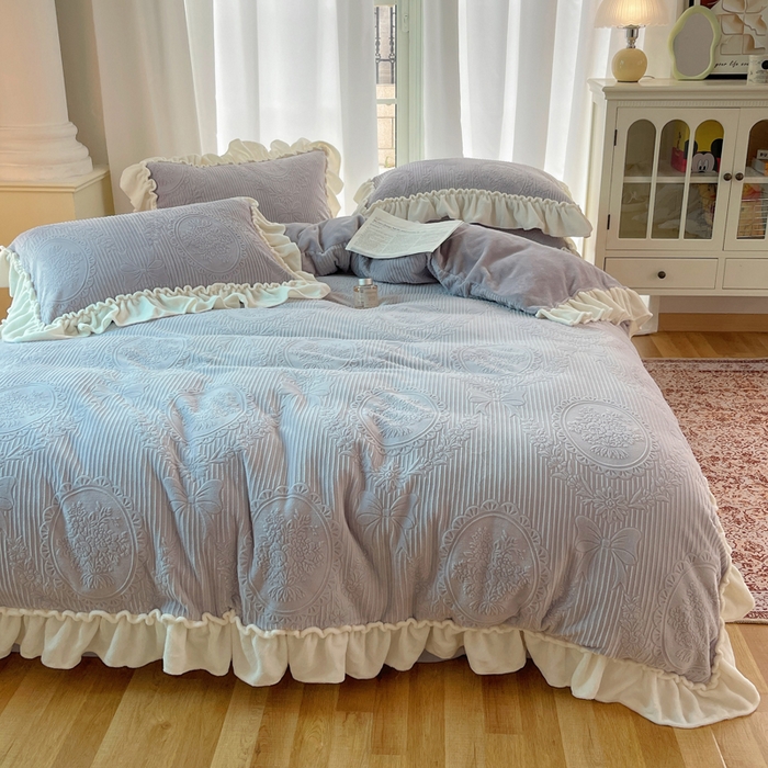 91家纺网 家纺一手货源 找家纺 六巷胡同 2025新款轻法式公主蝴蝶结提花牛奶绒四件套-风格一 公主蝴蝶结-紫