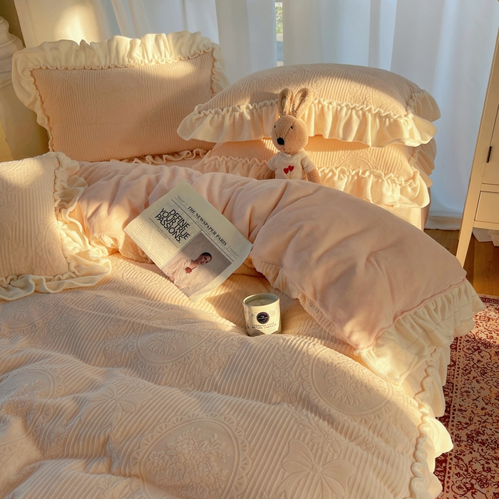 91家纺网 家纺一手货源 找家纺 六巷胡同 2025新款轻法式公主蝴蝶结提花牛奶绒四件套-风格一 公主蝴蝶结-粉