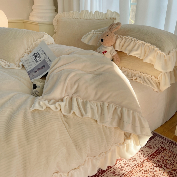 91家纺网 家纺一手货源 找家纺 六巷胡同 2025新款轻法式公主蝴蝶结提花牛奶绒四件套-风格一 公主蝴蝶结-白