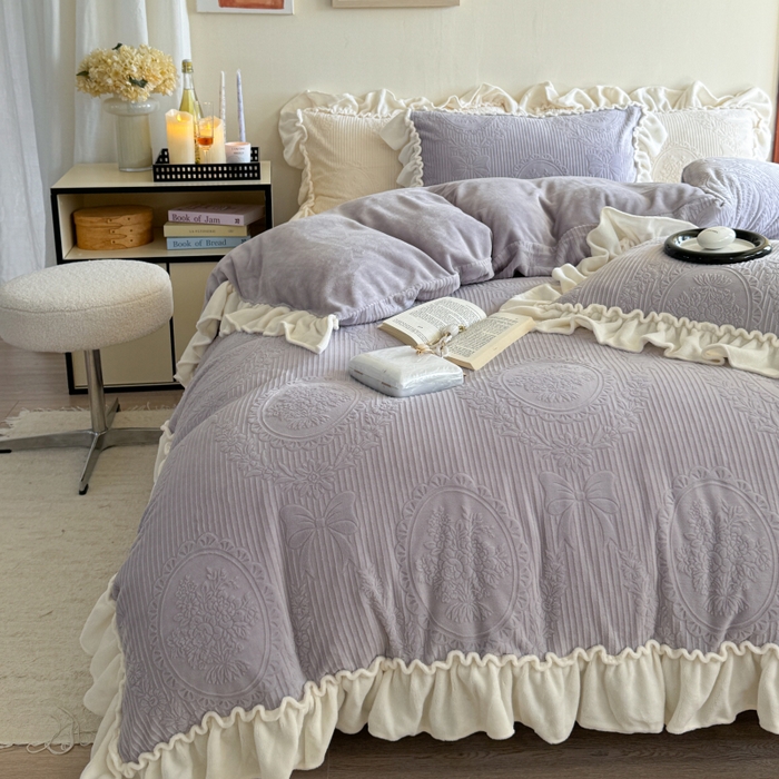 91家纺网 家纺一手货源 找家纺 六巷胡同 2025新款轻法式公主蝴蝶结提花牛奶绒四件套-风格二 公主蝴蝶结-紫