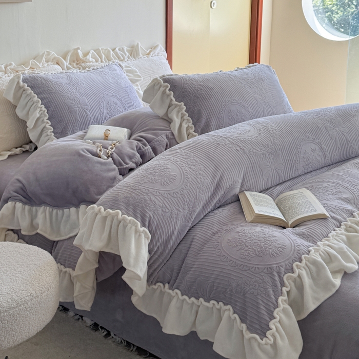 91家纺网 家纺一手货源 找家纺 六巷胡同 2025新款轻法式公主蝴蝶结提花牛奶绒四件套-风格二 公主蝴蝶结-紫