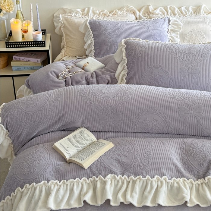 91家纺网 家纺一手货源 找家纺 六巷胡同 2025新款轻法式公主蝴蝶结提花牛奶绒四件套-风格二 公主蝴蝶结-紫