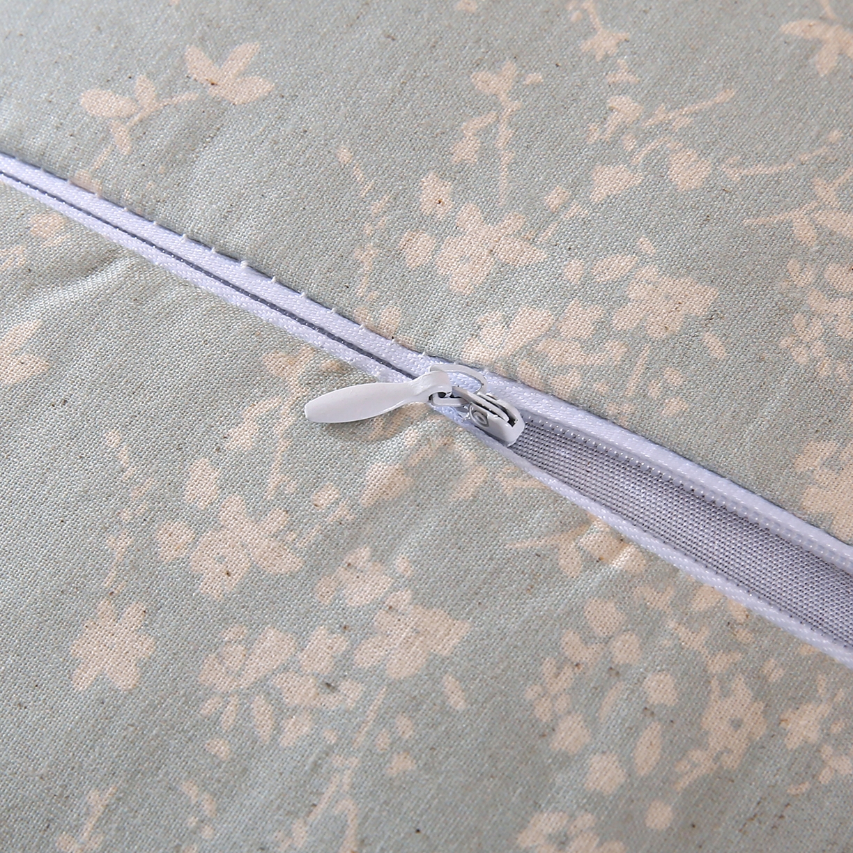 91家纺网 家纺一手货源 找家纺 橘夏家纺 2025新款枕头护颈椎国潮棉麻系带款纯荞麦壳可拆卸可替换内胆助睡眠枕头枕芯 锦韵-天青色