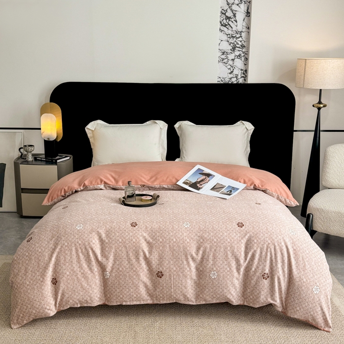 91家纺网 家纺一手货源 找家纺 凌鼎 2025新款喷气加厚磨毛四件套系列1 山茶诗篇-咖