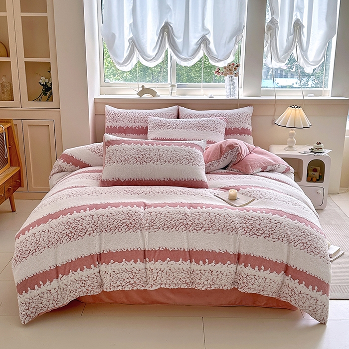 91家纺网 家纺一手货源 找家纺 （总）家贝爱 2025秋冬新款高克重塔芙绒提花四件套