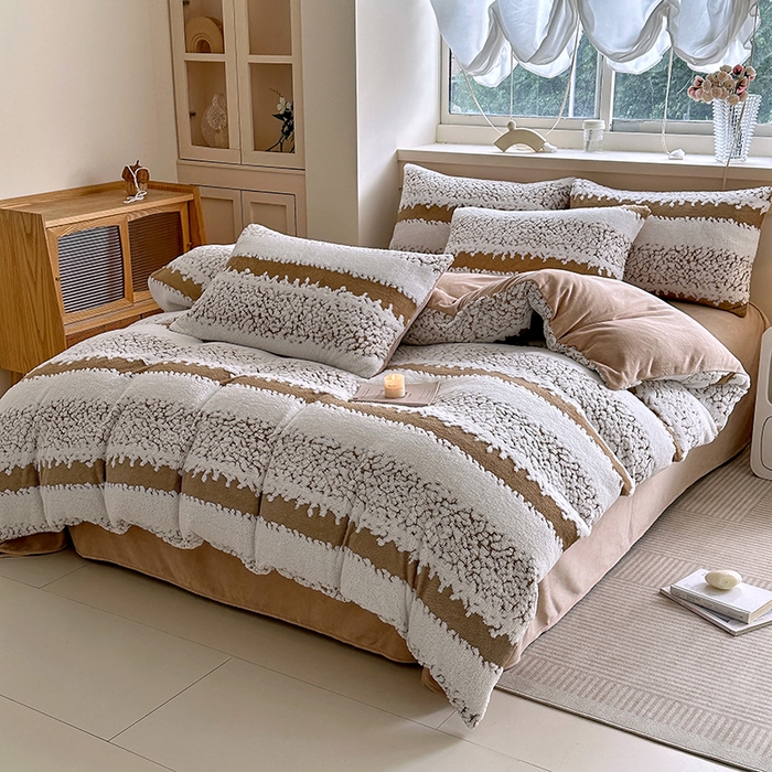 91家纺网 家纺一手货源 找家纺 家贝爱 2025秋冬新款高克重塔芙绒提花四件套 扶摇-咖