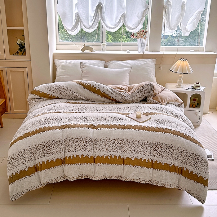 91家纺网 家纺一手货源 找家纺 家贝爱 2025秋冬新款高克重塔芙绒提花四件套 扶摇-咖