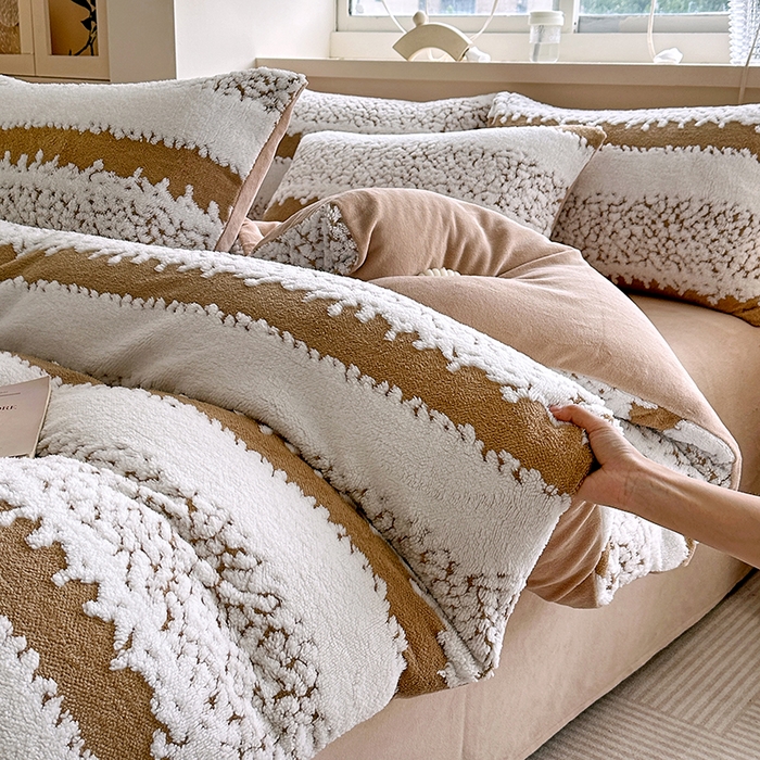 91家纺网 家纺一手货源 找家纺 家贝爱 2025秋冬新款高克重塔芙绒提花四件套 扶摇-咖