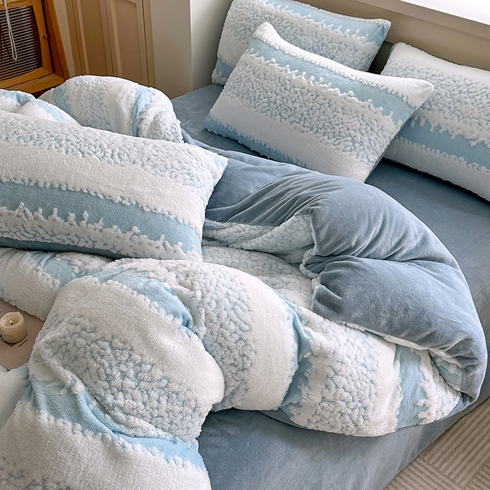 91家纺网 家纺一手货源 找家纺 家贝爱 2025秋冬新款高克重塔芙绒提花四件套 扶摇-兰