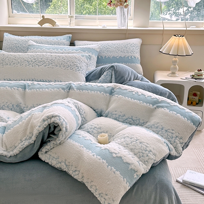 91家纺网 家纺一手货源 找家纺 家贝爱 2025秋冬新款高克重塔芙绒提花四件套 扶摇-兰