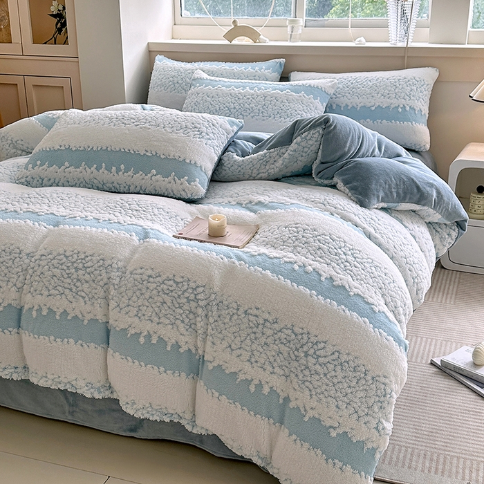 91家纺网 家纺一手货源 找家纺 家贝爱 2025秋冬新款高克重塔芙绒提花四件套 扶摇-兰