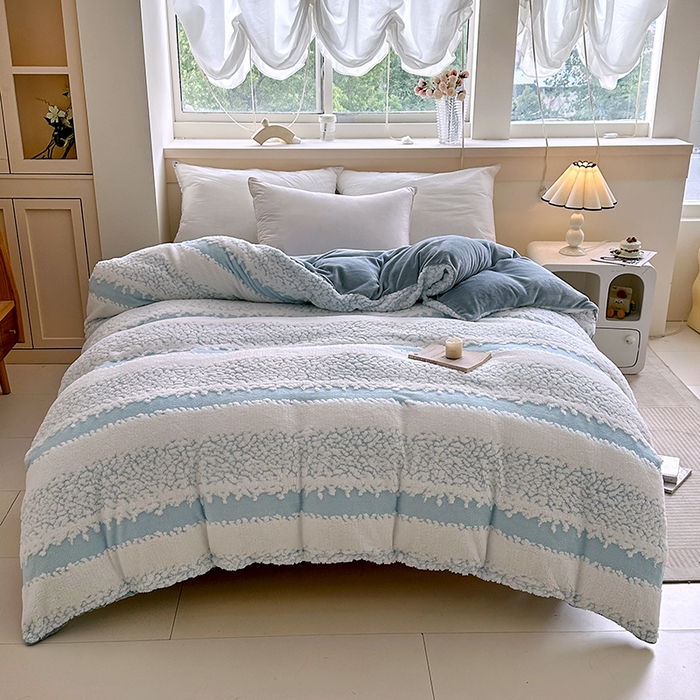 91家纺网 家纺一手货源 找家纺 家贝爱 2025秋冬新款高克重塔芙绒提花四件套 扶摇-兰