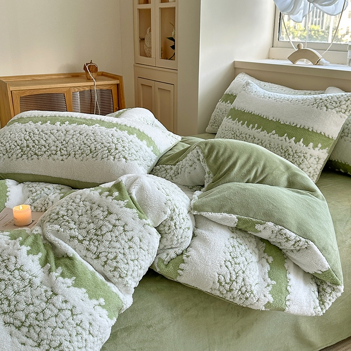 91家纺网 家纺一手货源 找家纺 家贝爱 2025秋冬新款高克重塔芙绒提花四件套 扶摇-绿