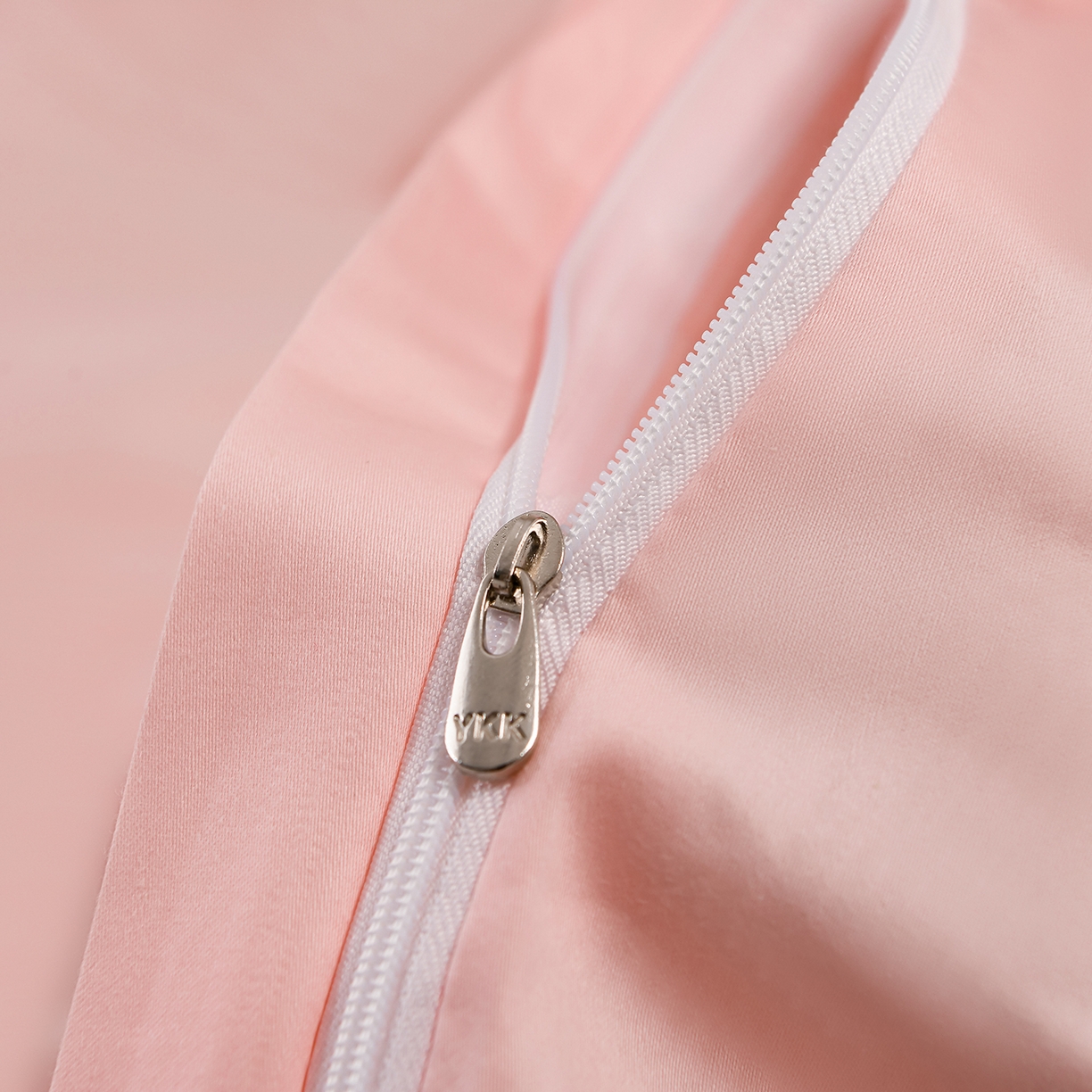 91家纺网 家纺一手货源 找家纺 绒小宣 2025新款13372全棉绣花四件套-轻舞 风铃-粉