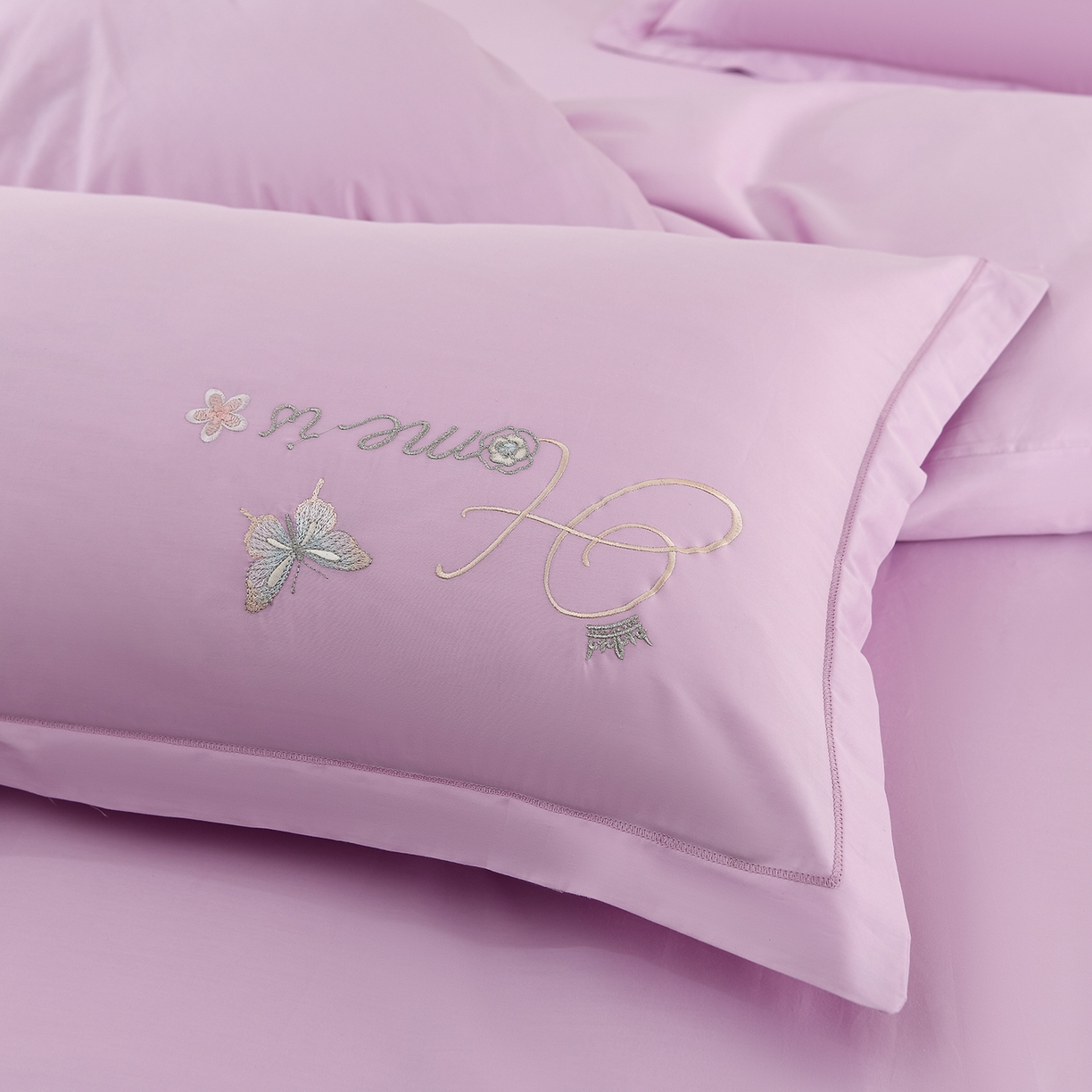 91家纺网 家纺一手货源 找家纺 绒小宣 2025新款13372全棉绣花四件套-轻舞 风铃-紫