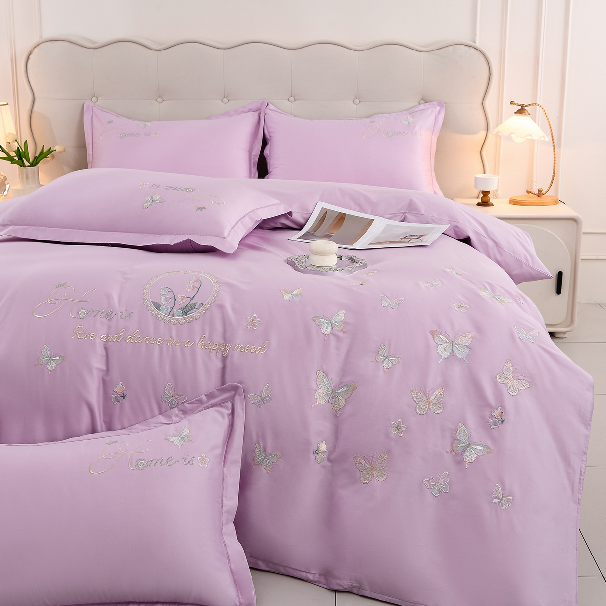 91家纺网 家纺一手货源 找家纺 绒小宣 2025新款13372全棉绣花四件套-轻舞 风铃-紫