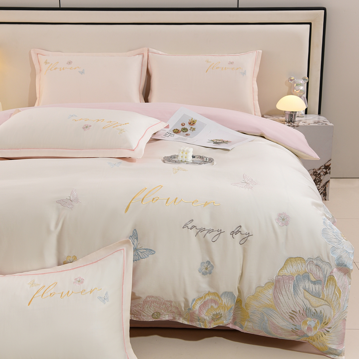 91家纺网 家纺一手货源 找家纺 绒小宣 2025新款13372全棉绣花四件套-牡丹佳人 华尔兹-粉白