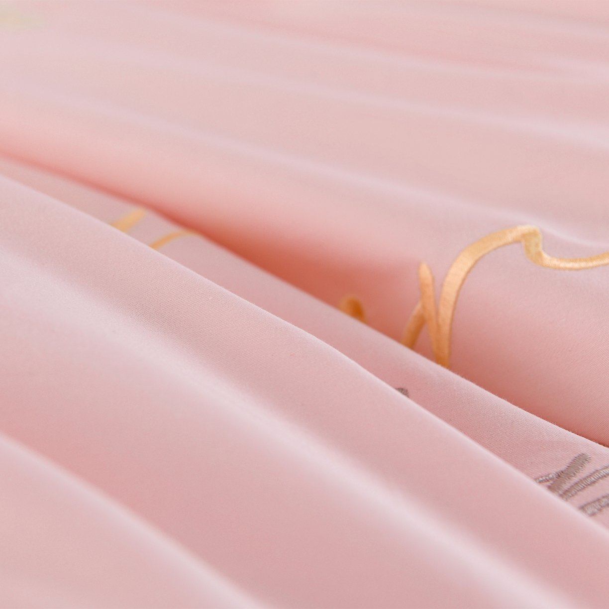 91家纺网 家纺一手货源 找家纺 绒小宣 2025新款13372全棉绣花四件套-牡丹佳人 华尔兹-粉紫