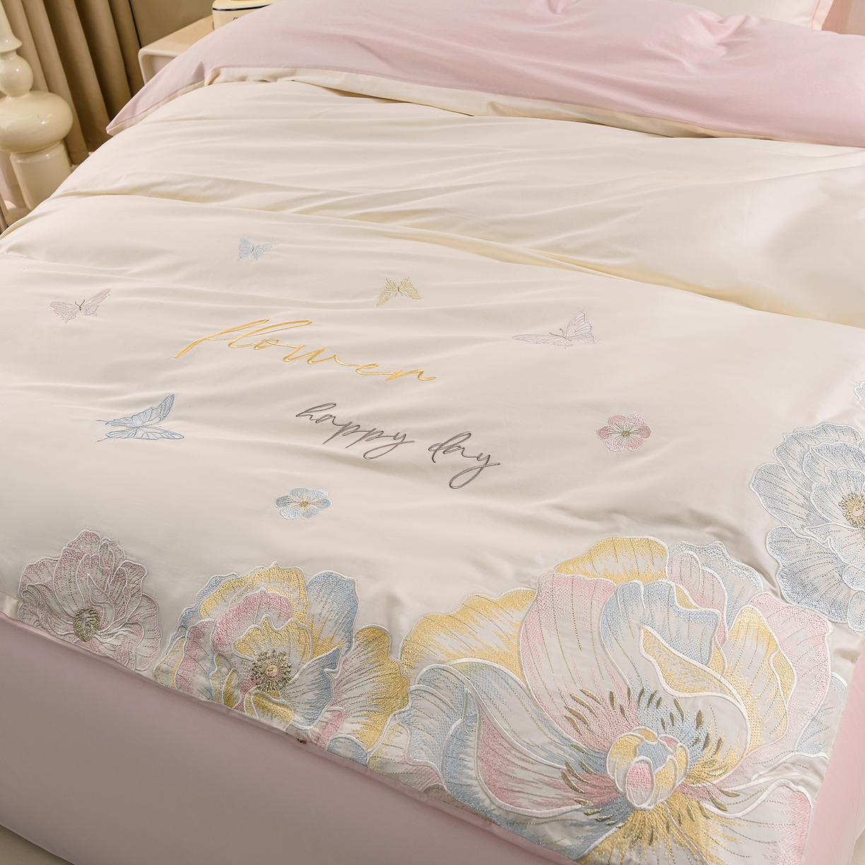 91家纺网 家纺一手货源 找家纺 绒小宣 2025新款13372全棉绣花四件套-牡丹佳人 华尔兹-粉白