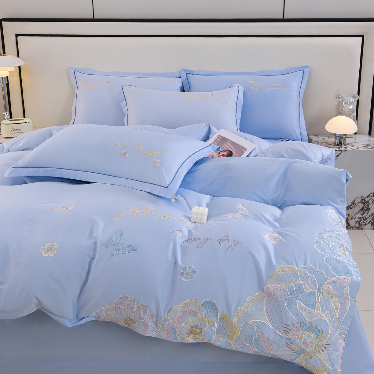 91家纺网 家纺一手货源 找家纺 绒小宣 2025新款13372全棉绣花四件套-牡丹佳人 华尔兹-蓝