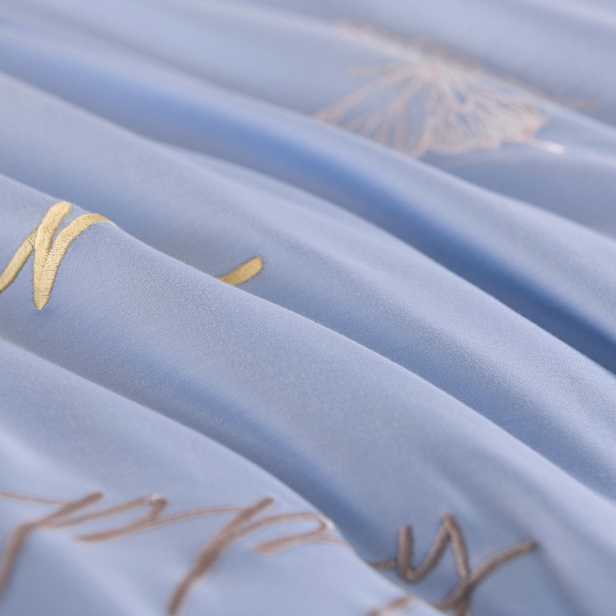 91家纺网 家纺一手货源 找家纺 绒小宣 2025新款13372全棉绣花四件套-牡丹佳人 华尔兹-蓝