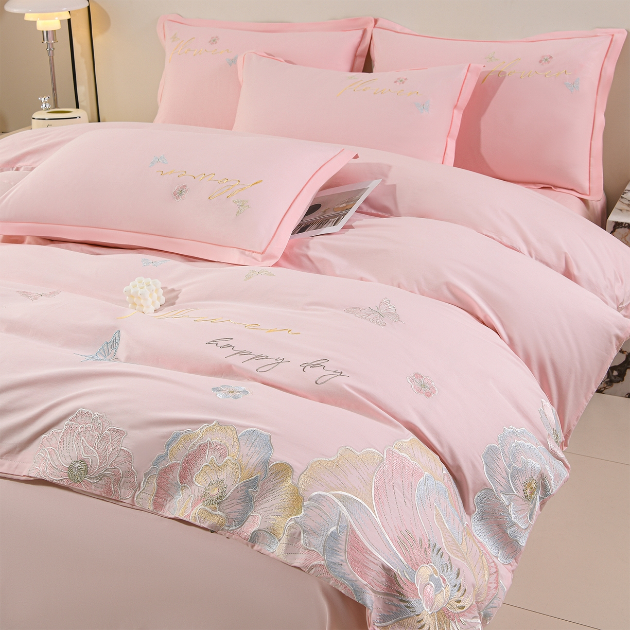 91家纺网 家纺一手货源 找家纺 绒小宣 2025新款13372全棉绣花四件套-牡丹佳人 华尔兹-粉