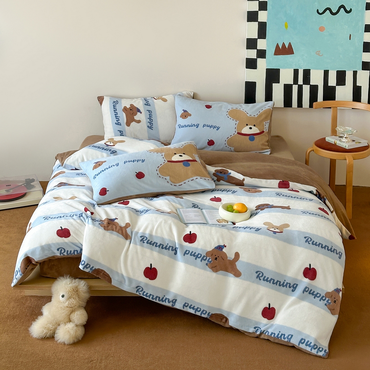 91家纺网 家纺一手货源 找家纺 （总）桃子家居 2025新款A类ins数码印花枕混搭复古时尚卡通加厚牛奶系列四件套