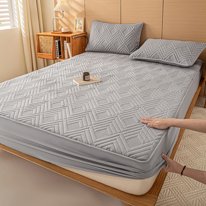 91家纺网 家纺一手货源 找家纺 （总）给笠 2023新款A类夹棉牛奶绒床笠三件套 花漫系列