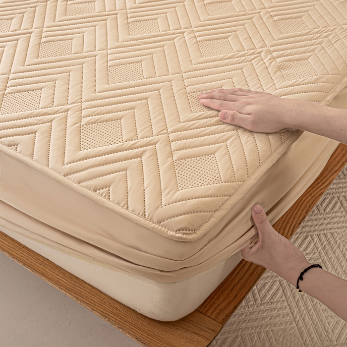 91家纺网 家纺一手货源 找家纺 给笠 2025新款A类超声波夹棉床笠 卡其