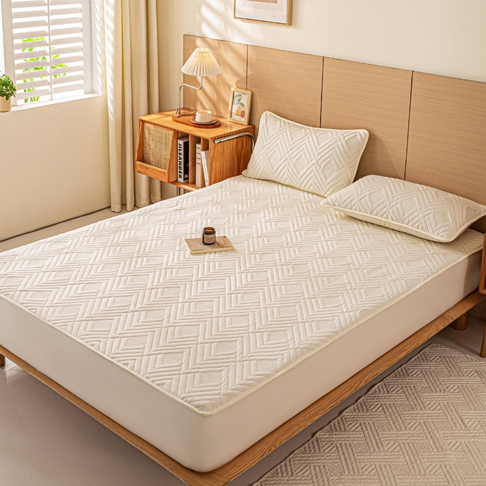 91家纺网 家纺一手货源 找家纺 给笠 2025新款A类超声波夹棉床笠 米白