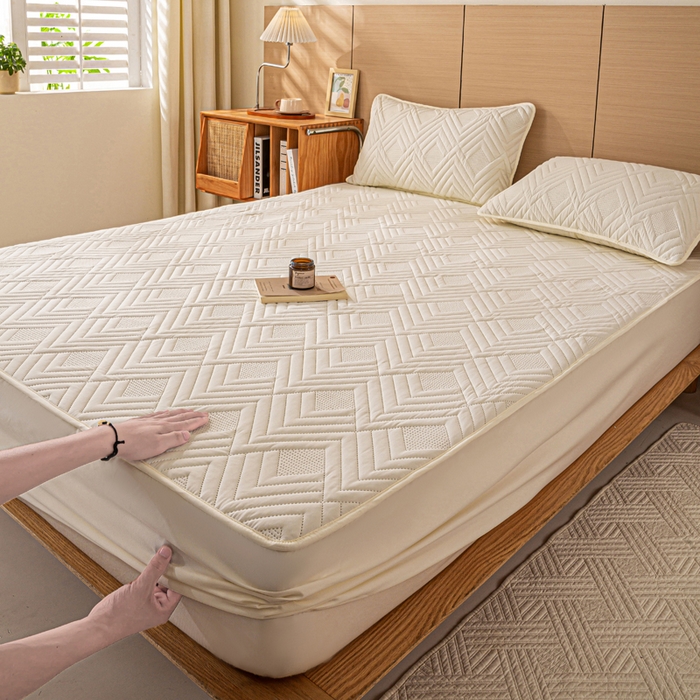 91家纺网 家纺一手货源 找家纺 给笠 2025新款A类超声波夹棉床笠 米白