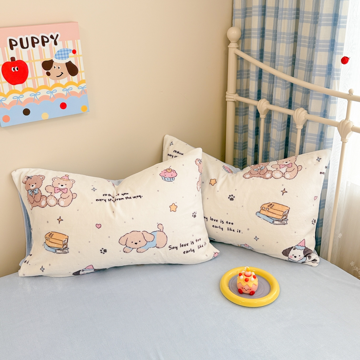 91家纺网 家纺一手货源 找家纺 呗旺鹿 2025新款A类高克重卡通印花牛奶绒印花四件套 音乐小狗