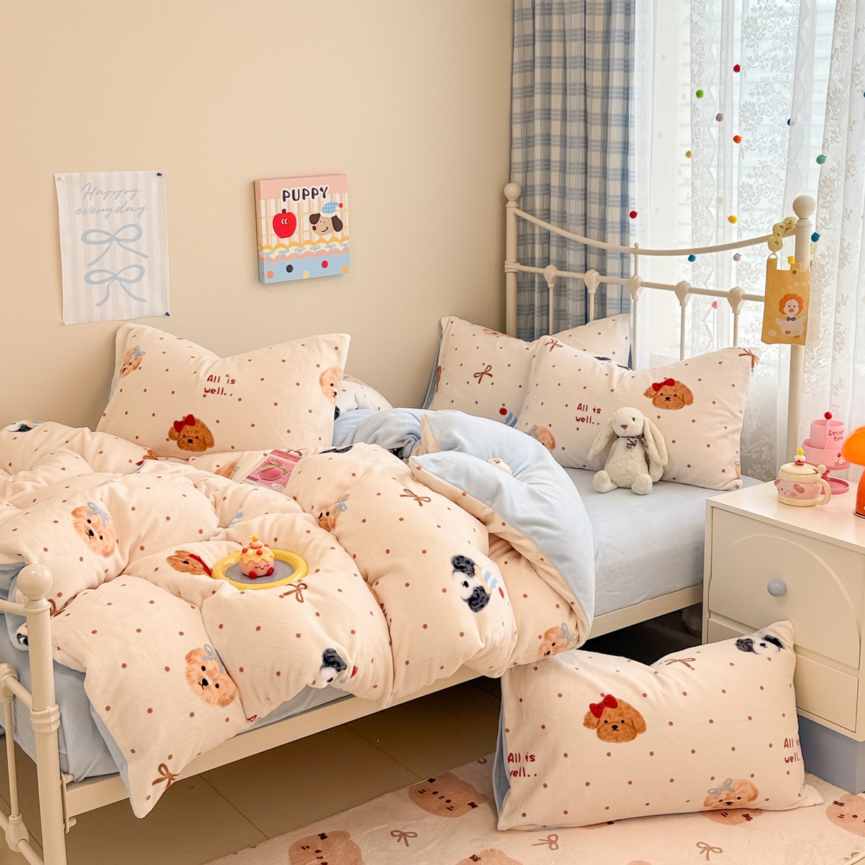 91家纺网 家纺一手货源 找家纺 呗旺鹿 2025新款A类高克重卡通印花牛奶绒印花四件套 蝴蝶结圆点小狗