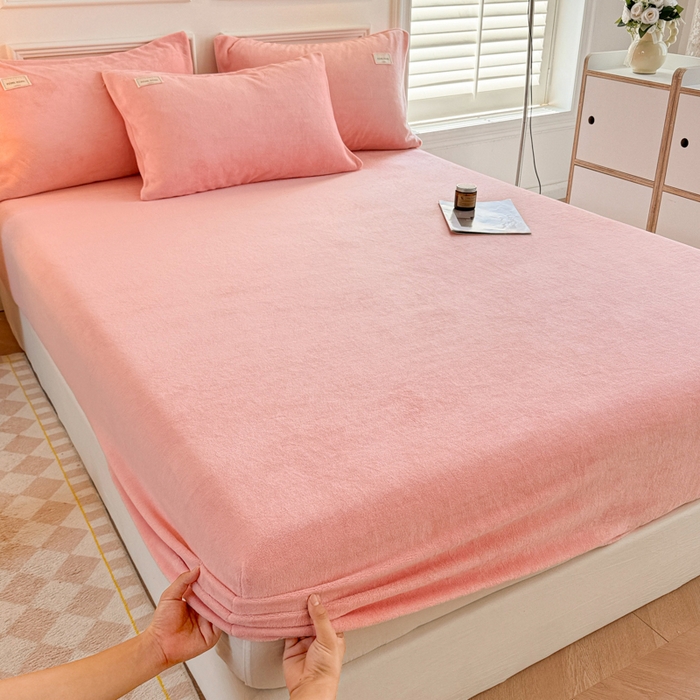 91家纺网 家纺一手货源 找家纺 眠博士 2025新款简约牛奶绒纯色单床笠 牛奶绒床笠-粉色
