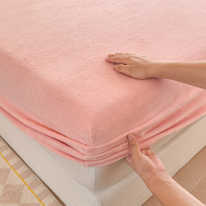 91家纺网 家纺一手货源 找家纺 眠博士 2025新款简约牛奶绒纯色单床笠 牛奶绒床笠-粉色